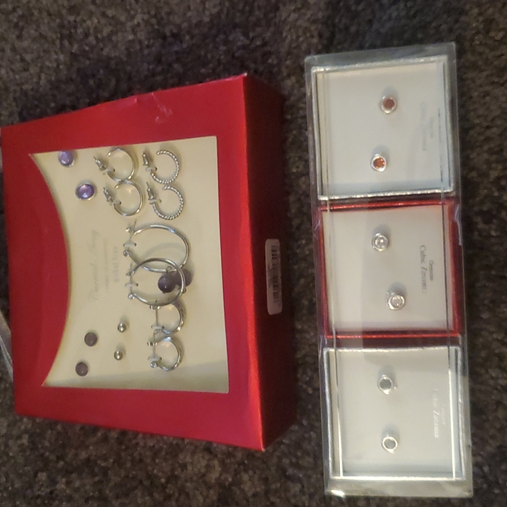 Earrings 10 pairs brand new